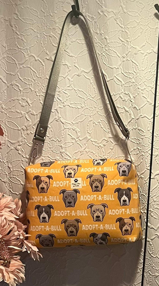 Classic Shoulder bag